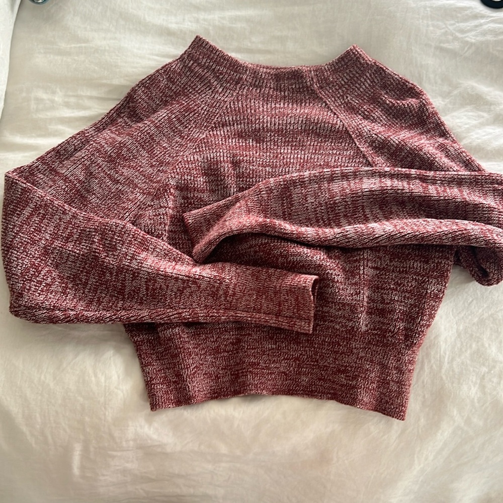 Free people sweater can